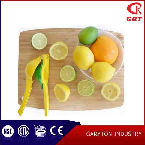 Fábrica directamente manual del exprimidor de limón (GRT-NM004)