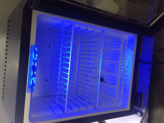 Refrigerador de bebidas pequeñas de 40L de alta calidad con puerta de vidrio (GRT-XC40-1)